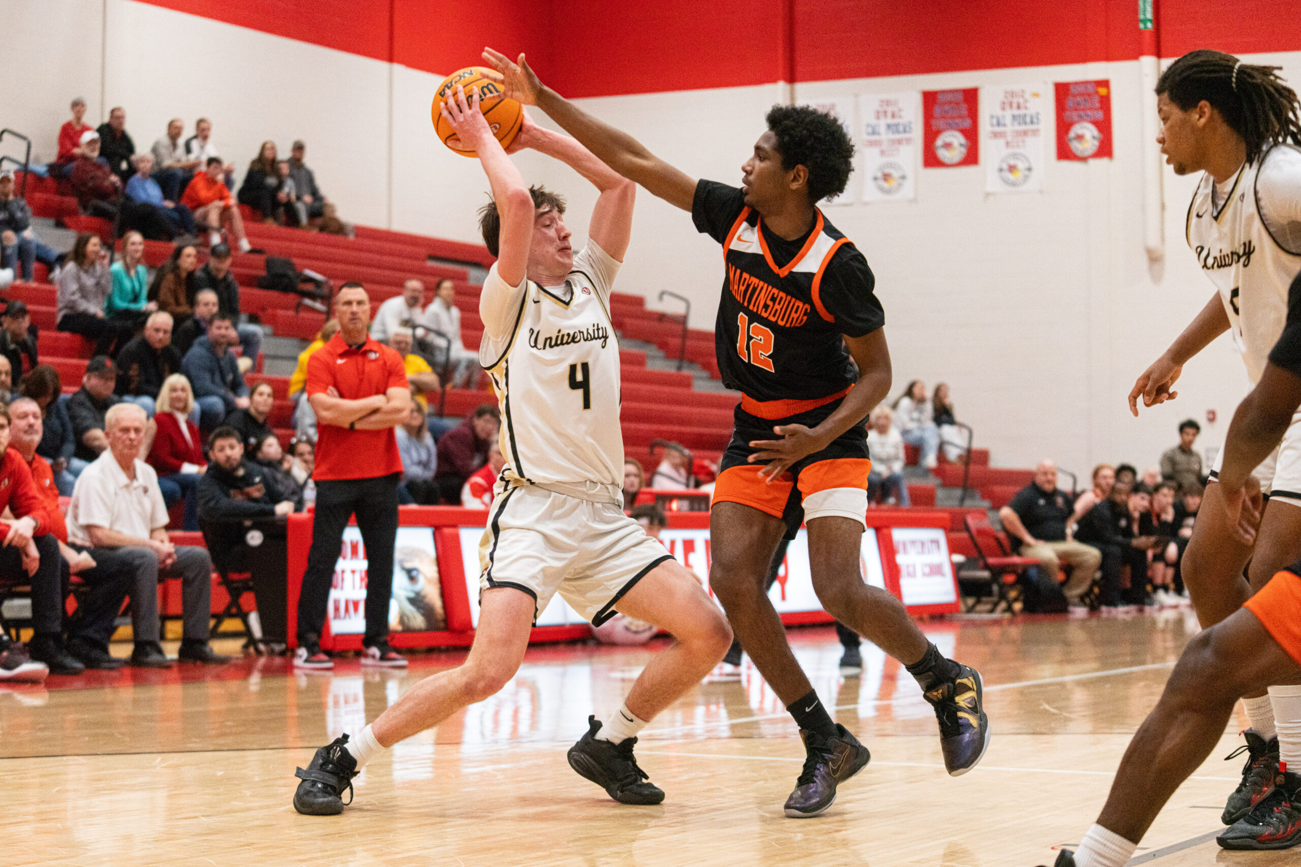 No. 7 University High uses balanced attack to take down No. 8 Martinsburg